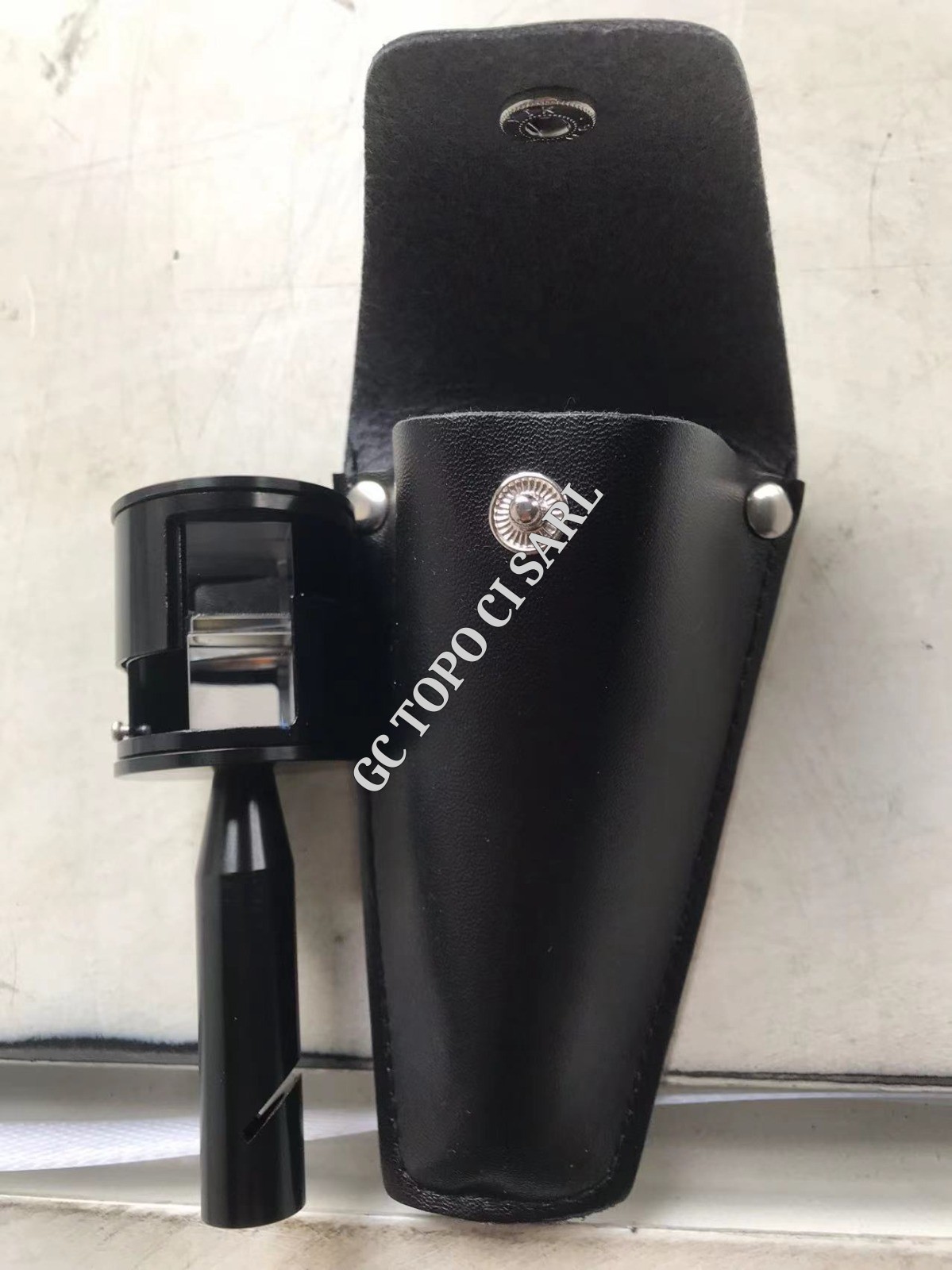 Equerre optique double prisme